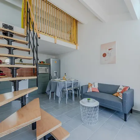 Les Capellanes-4 By Interhome 別荘 *