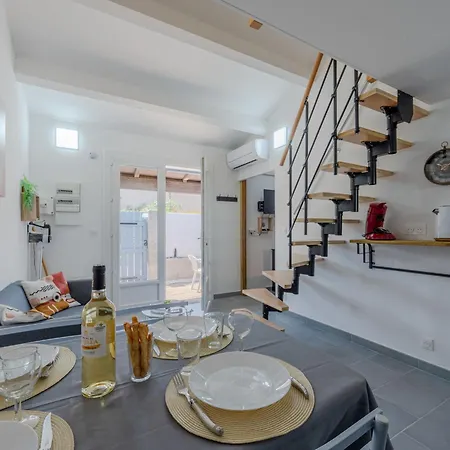 Les Capellanes-4 By Interhome *
